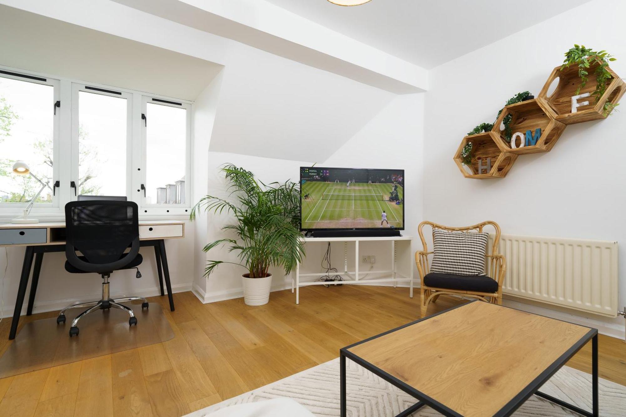 Lovely Apartment In Victoria Park Village London Eksteriør billede